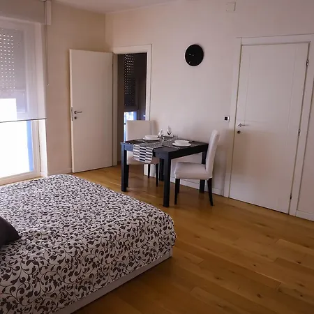 Apartment 4you - Ponti Romani